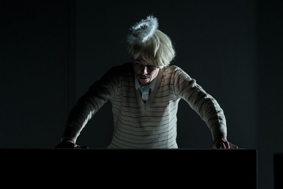 Raphael Nicholas als Engel, Johanna, TAG Theater