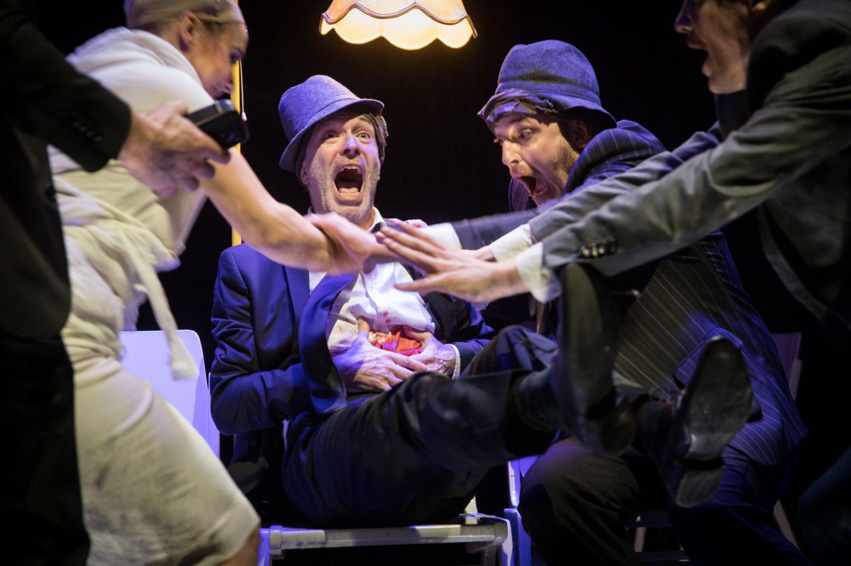 © Anna Stöcher Jens Claßen und Sven Kaschte, Blut, (Ein) Kätchen.Traum, TAG Theater