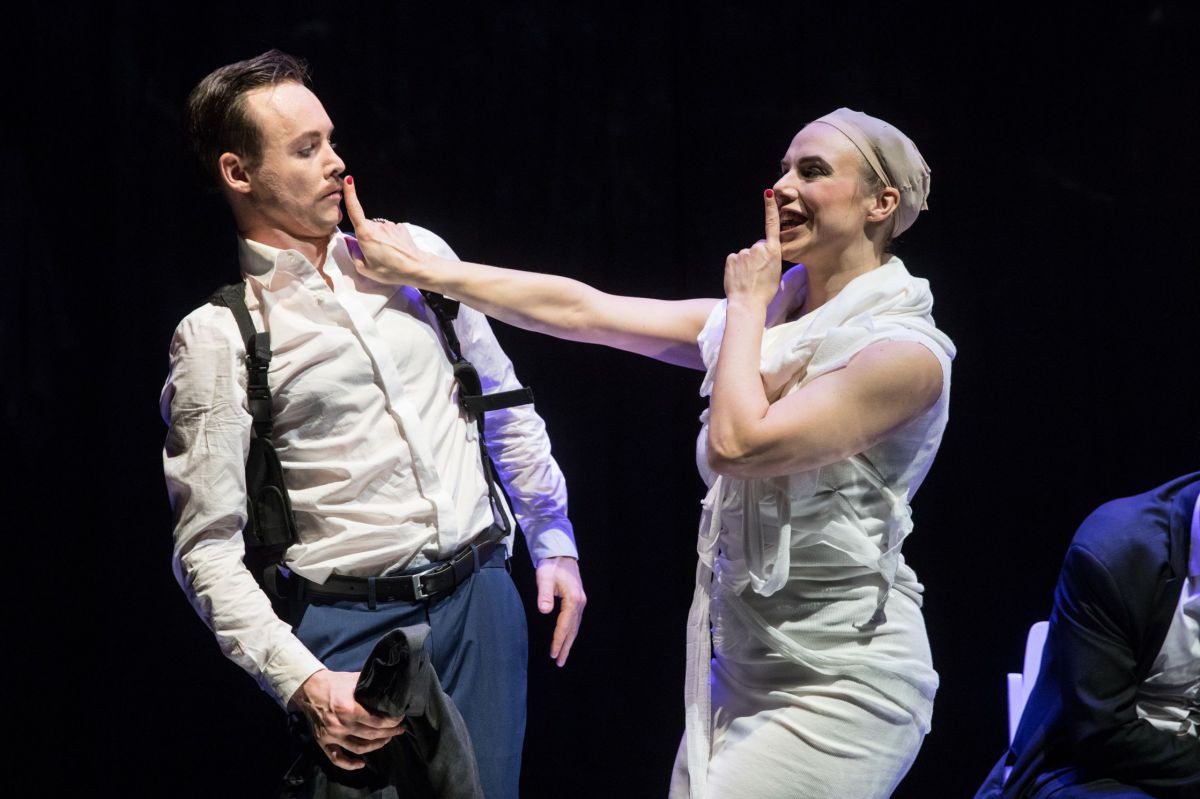 © Anna Stöcher Raphael Nicholas und Elisabeth Veit, (Ein) Kätchen.Traum, TAG Theater