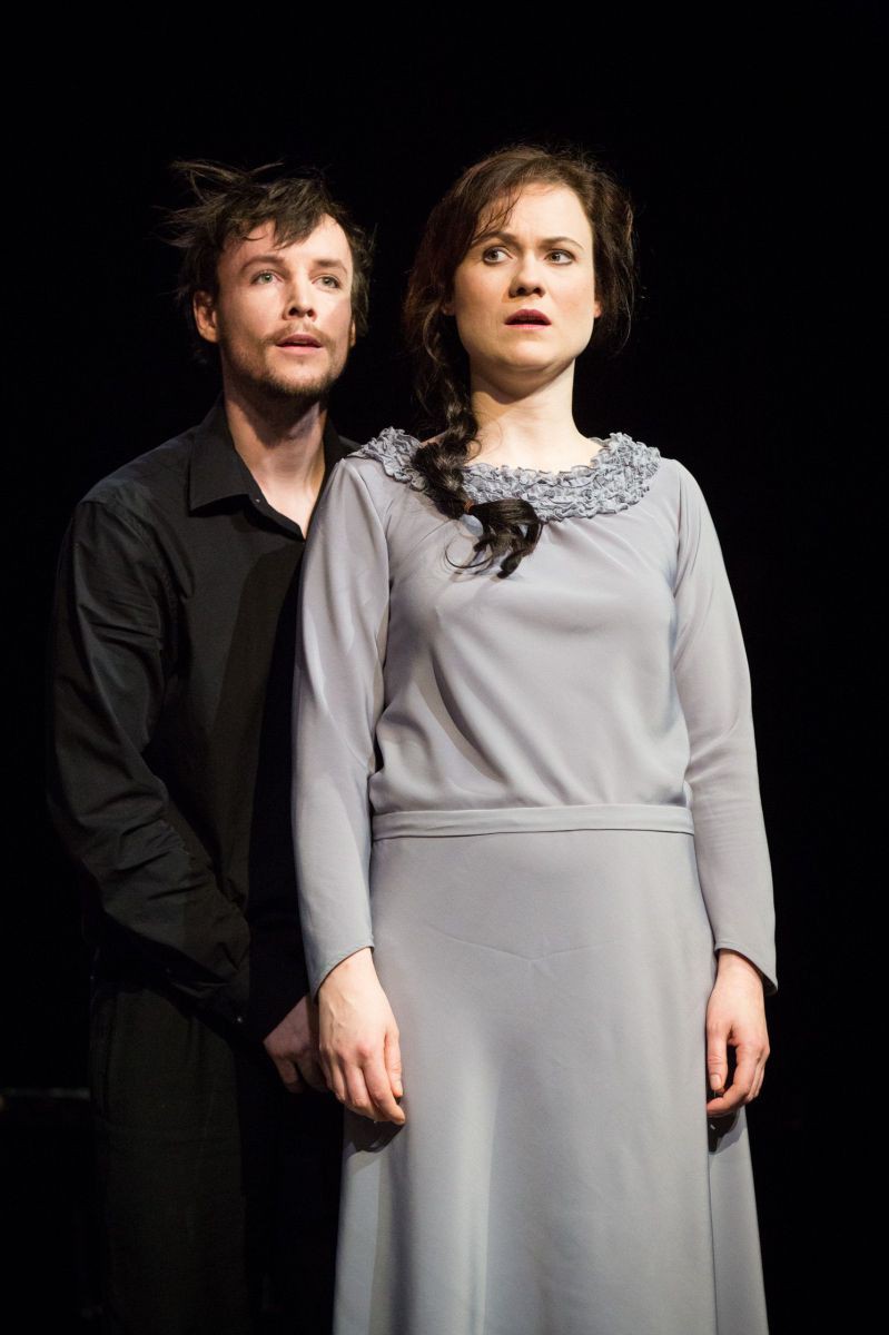 © Anna Stöcher Raphael Nicholas und Julia Schranz, Das Spiel: Die Möwe, TAG Theater