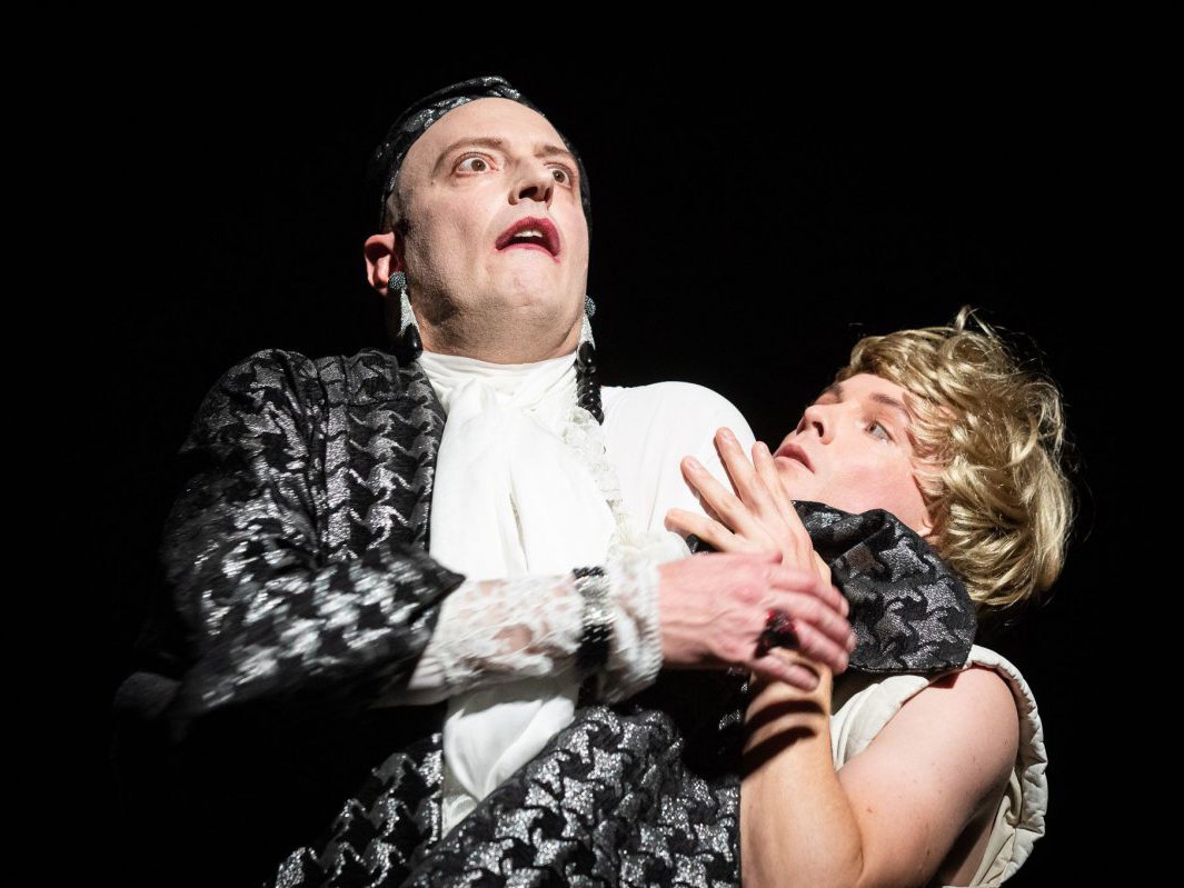 Alexander Braunshör und Raphael Nicholas in Dorian Gray, TAG Theater Alexander Braunshör und Raphael Nicholas in Dorian Gray, TAG Theater