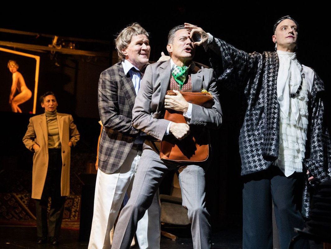 Georg Schubert, Alexander E. Fennon und Alexander Braunshör in Dorian Gray, TAG Theater Georg Schubert, Alexander E. Fennon und Alexander Braunshör in Dorian Gray, TAG Theater