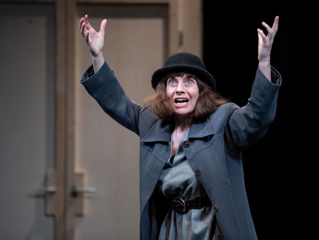 Karola Niederhuber in Kirschgarten, TAG Theater Karola Niederhuber in Kirschgarten, TAG Theater
