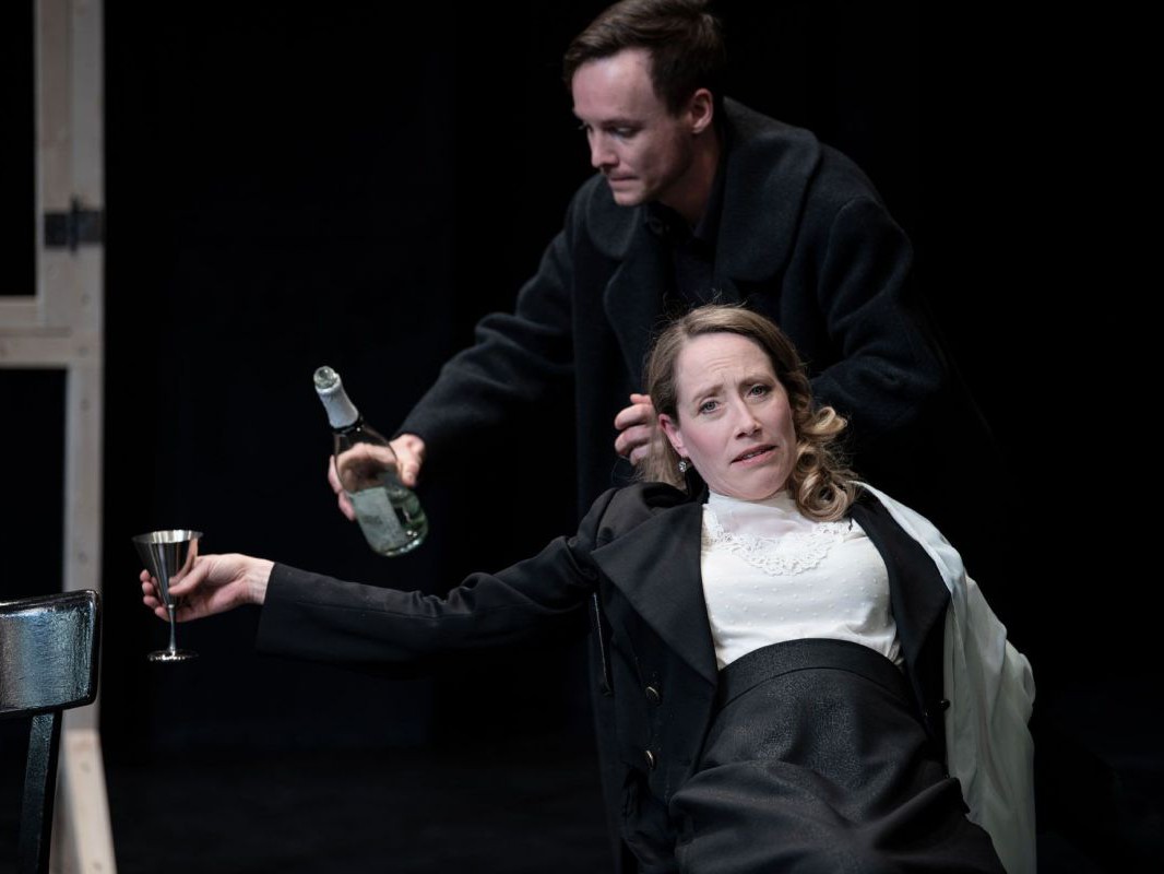 Michaela Kaspar und Raphael Nicholas, Kirschgarten, TAG Theater Michaela Kaspar und Raphael Nicholas, Kirschgarten, TAG Theater