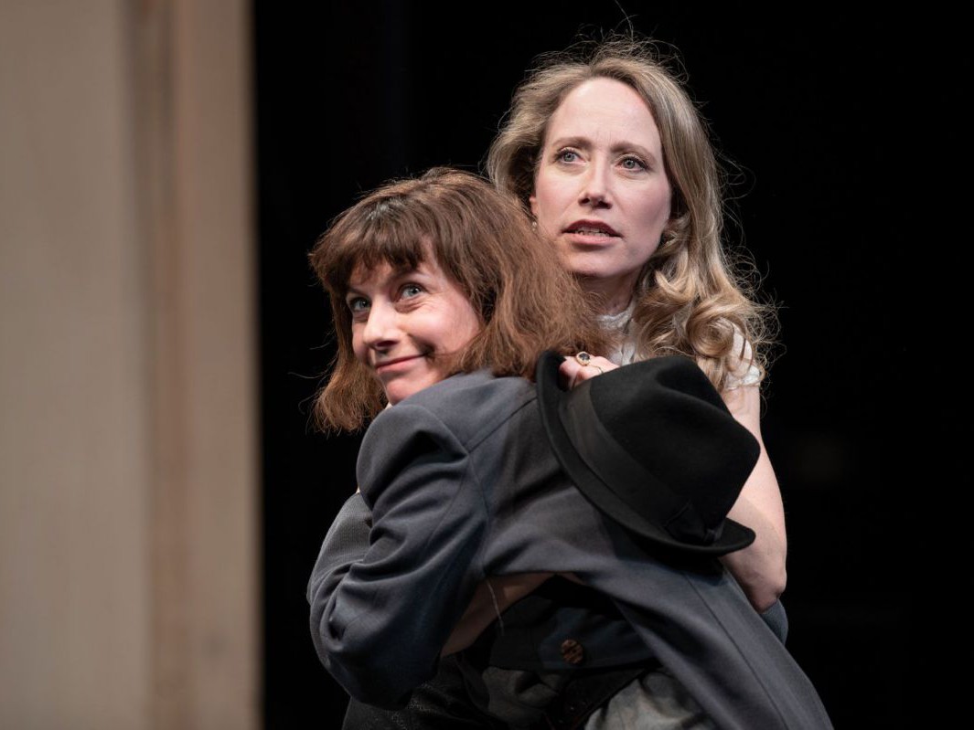 Karola Niederhuber und Michaela Kaspar, Kirschgarten, TAG Theater Karola Niederhuber und Michaela Kaspar, Kirschgarten, TAG Theater