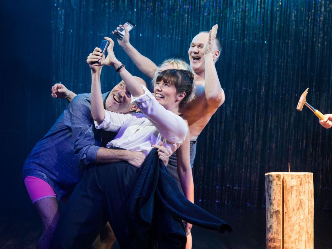 Jens Claßen, Lisa Schrammel, Georg Schubert, Selfie, Der Untergang des österreichischen Imperiums, TAG Theater Jens Claßen, Lisa Schrammel, Georg Schubert, Selfie, Der Untergang des österreichischen Imperiums, TAG Theater