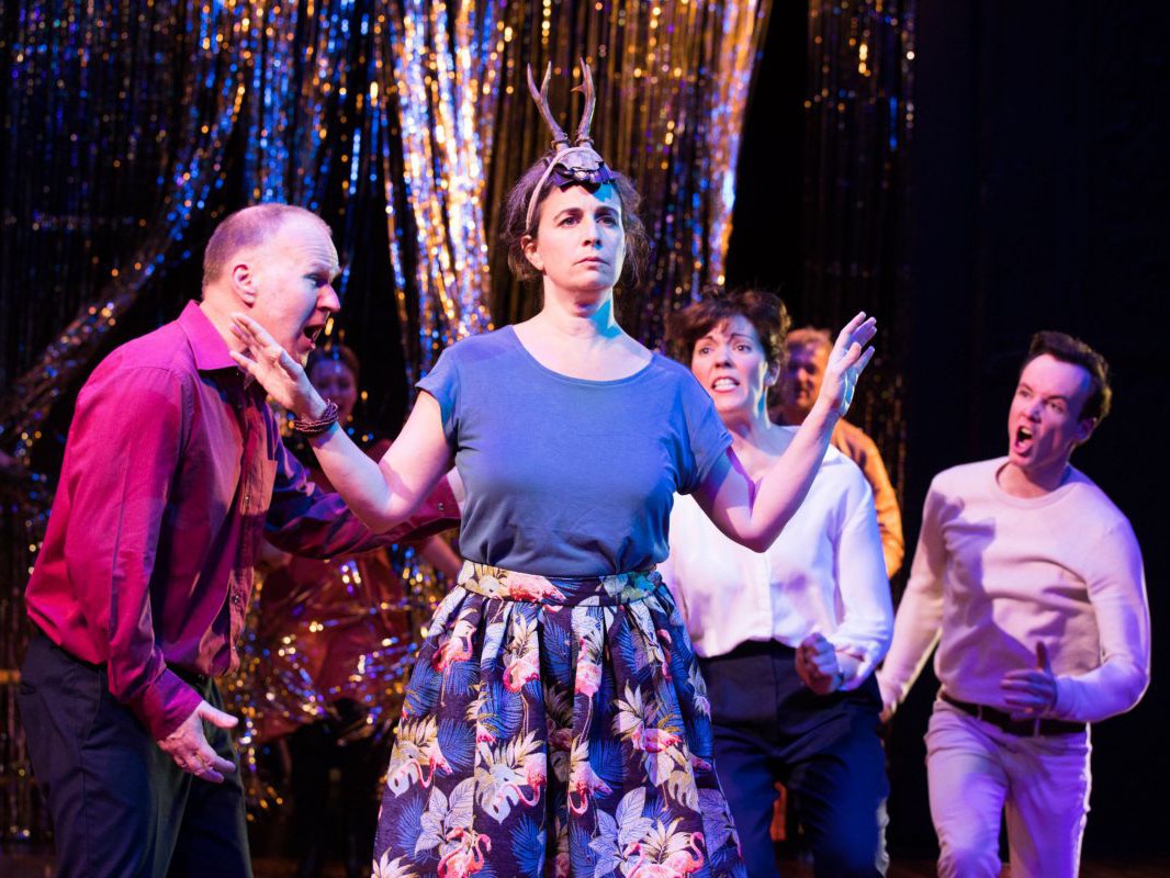 Georg Schubert, Juliette Eröd, Lisa Schrammel, Lorenz Kabas und Raphael Nicholas, Der Untergang des österreichischen Imperiums, TAG Theater Georg Schubert, Juliette Eröd, Lisa Schrammel, Lorenz Kabas und Raphael Nicholas, Der Untergang des österreichischen Imperiums, TAG Theater