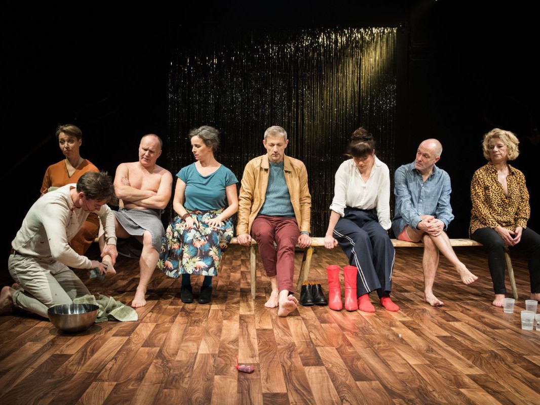 Beatrix Brunschko, Raphael Nicholas, Georg Schubert, Juliette Eröd, Lorenz Kabas, Lisa Schrammel, Jens Claßen und Monika Klengel, Der Untergang des österreichischen Imperiums, TAG Theater Beatrix Brunschko, Raphael Nicholas, Georg Schubert, Juliette Eröd, Lorenz Kabas, Lisa Schrammel, Jens Claßen und Monika Klengel, Der Untergang des österreichischen Imperiums, TAG Theater