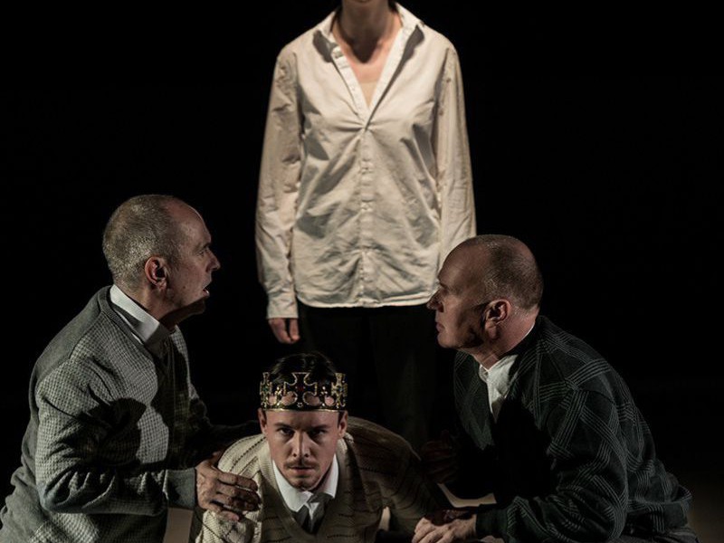 Jens Claßen, Raphael Nicholas, Lisa Schrammel, Georg Schubert, Johanna, TAG Theater Jens Claßen, Raphael Nicholas, Lisa Schrammel, Georg Schubert, Johanna, TAG Theater