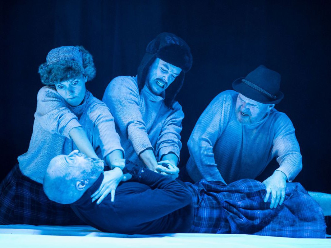 Lisa Schrammel, Raphael Nicholas, Georg Schubert und Jens Claßen, Macbeth, TAG Theater Lisa Schrammel, Raphael Nicholas, Georg Schubert und Jens Claßen, Macbeth, TAG Theater