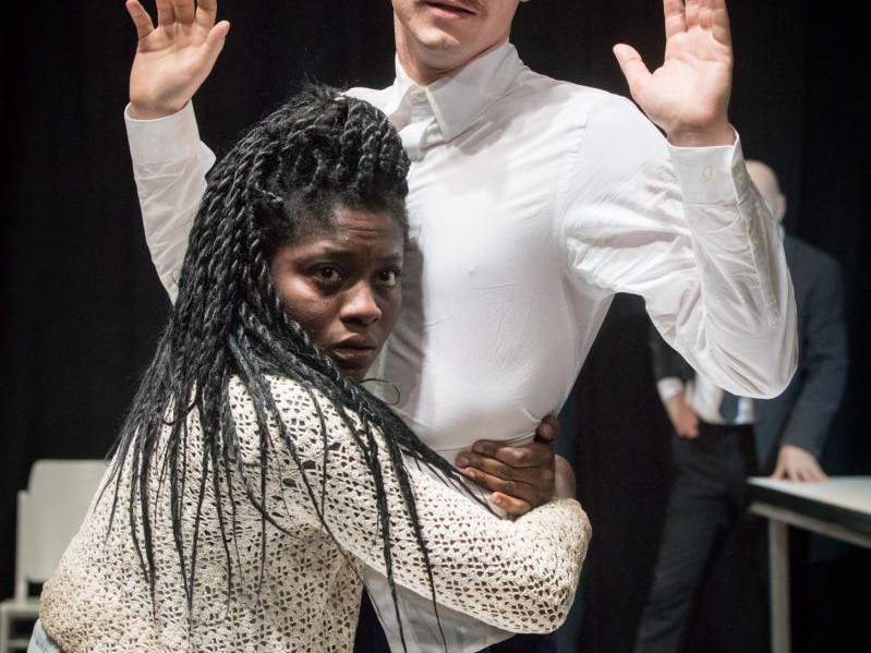 Nancy Mensah-Offei und Raphael Nicholas, (Ein) Kätchen.Traum, TAG Theater Nancy Mensah-Offei und Raphael Nicholas, (Ein) Kätchen.Traum, TAG Theater