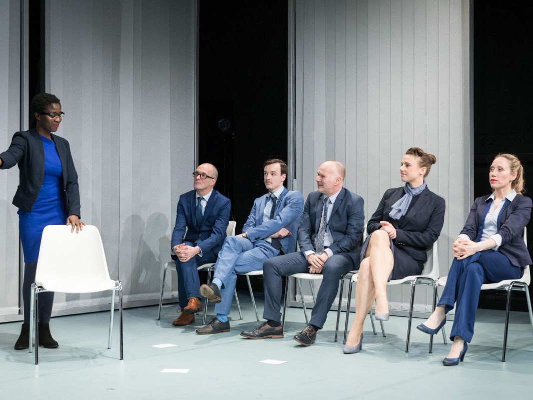 Nancy Mensah-Offei, Jens Claßen, Raphael Nicholas, Georg Schubert, Elisabeth Veit und Michaela Kaspar, Weiße Neger sagt man nicht, TAG Theater Nancy Mensah-Offei, Jens Claßen, Raphael Nicholas, Georg Schubert, Elisabeth Veit und Michaela Kaspar, Weiße Neger sagt man nicht, TAG Theater
