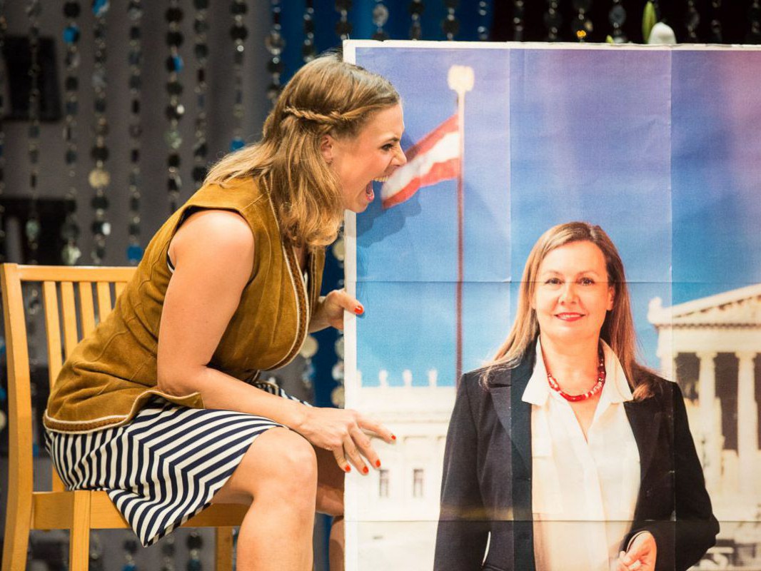 Elisabeth Veit und Petra Strasser, 13 oder liebt eure Volksvertreter! TAG Theater Elisabeth Veit und Petra Strasser, 13 oder liebt eure Volksvertreter! TAG Theater