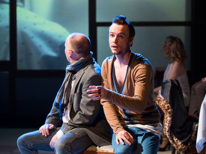 Georg Schubert, Raphael Nicholas und Michaela Kaspar, Der diskrete Charme der smarten Menschen, TAG Theater Georg Schubert, Raphael Nicholas und Michaela Kaspar, Der diskrete Charme der smarten Menschen, TAG Theater