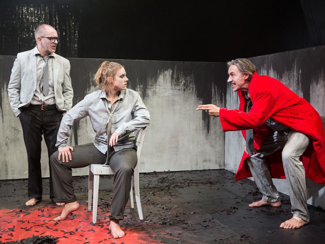 Jens Claßen, Elisabeth Veit und Horst Heiss, Heinrich 4, TAG Theater Jens Claßen, Elisabeth Veit und Horst Heiss, Heinrich 4, TAG Theater