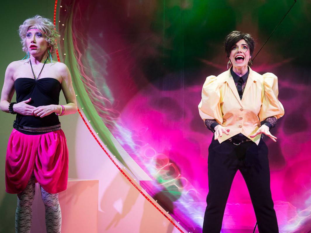 Michaela Kaspar und Elisabeth Veit, Kissing Mister Christo, TAG Theater Michaela Kaspar und Elisabeth Veit, Kissing Mister Christo, TAG Theater