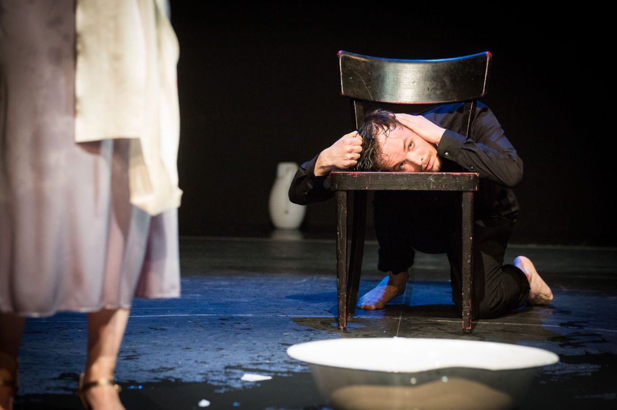 © Anna Stöcher Raphael Nicholas, Das Spiel: Die Möwe, TAG Theater