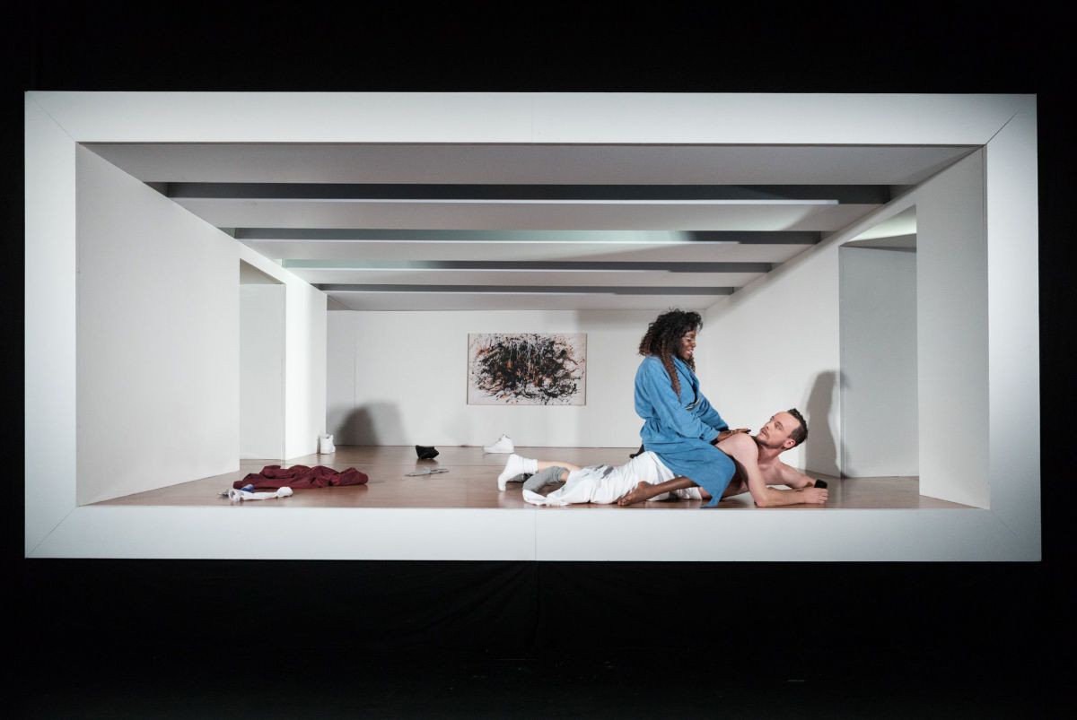 © Anna Stöcher Nancy Mensah-Offei und Raphael Nicholas, Der Nachmittag der lebenden Toten, TAG Theater